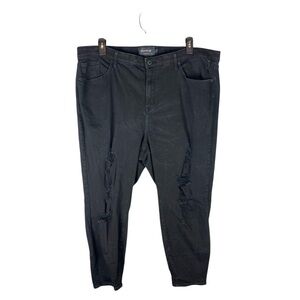 Torrid Black Distressed Sky High Skinny Jeans size 26 Short